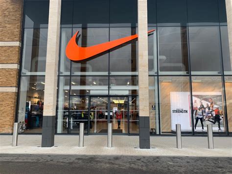 nike stores near me uk